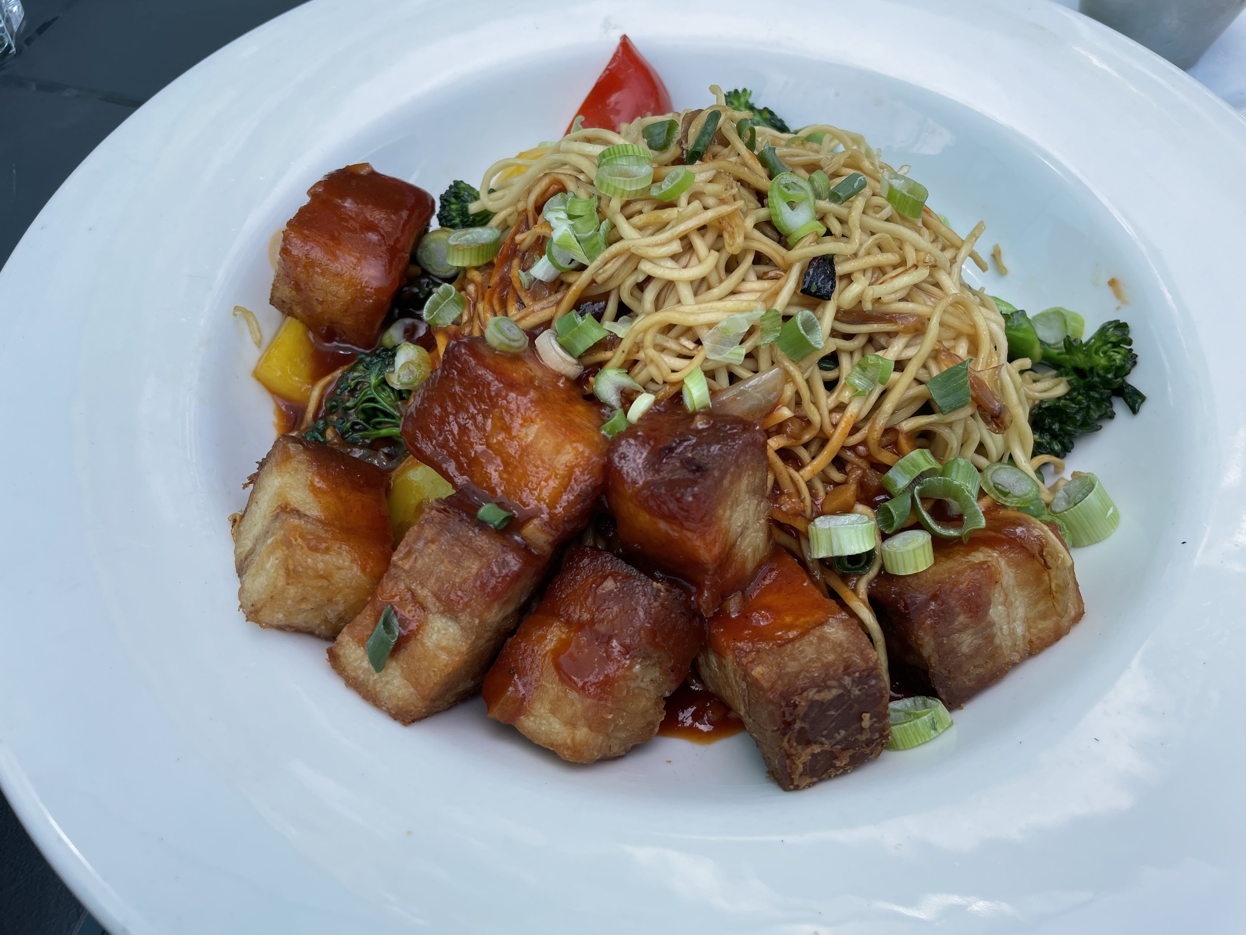 pork_belly_chow_mein.jpeg|500